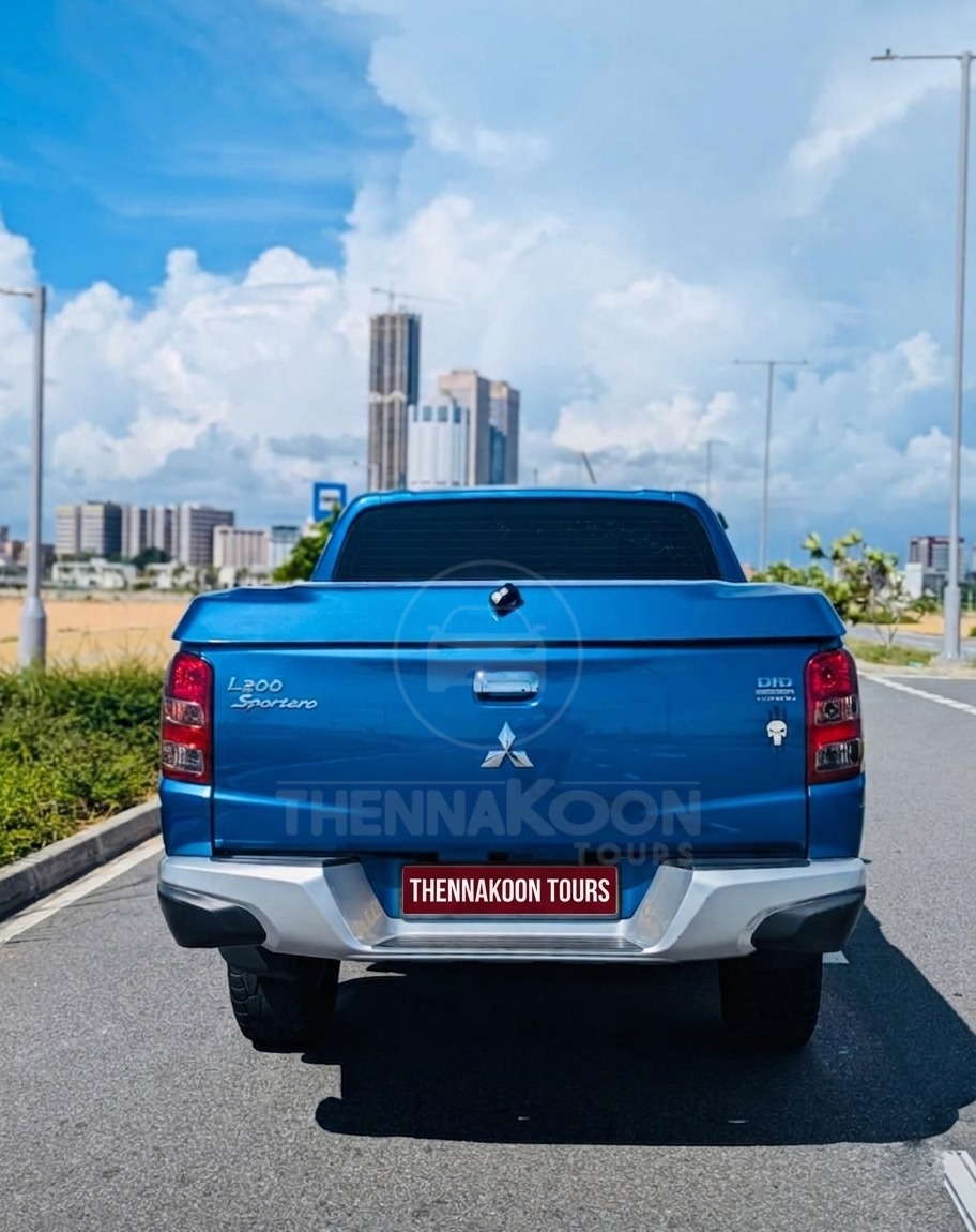 MITSUBISHI L200