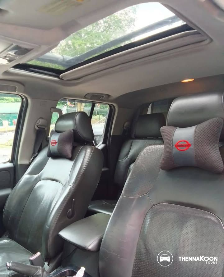 NISSAN NAVARA