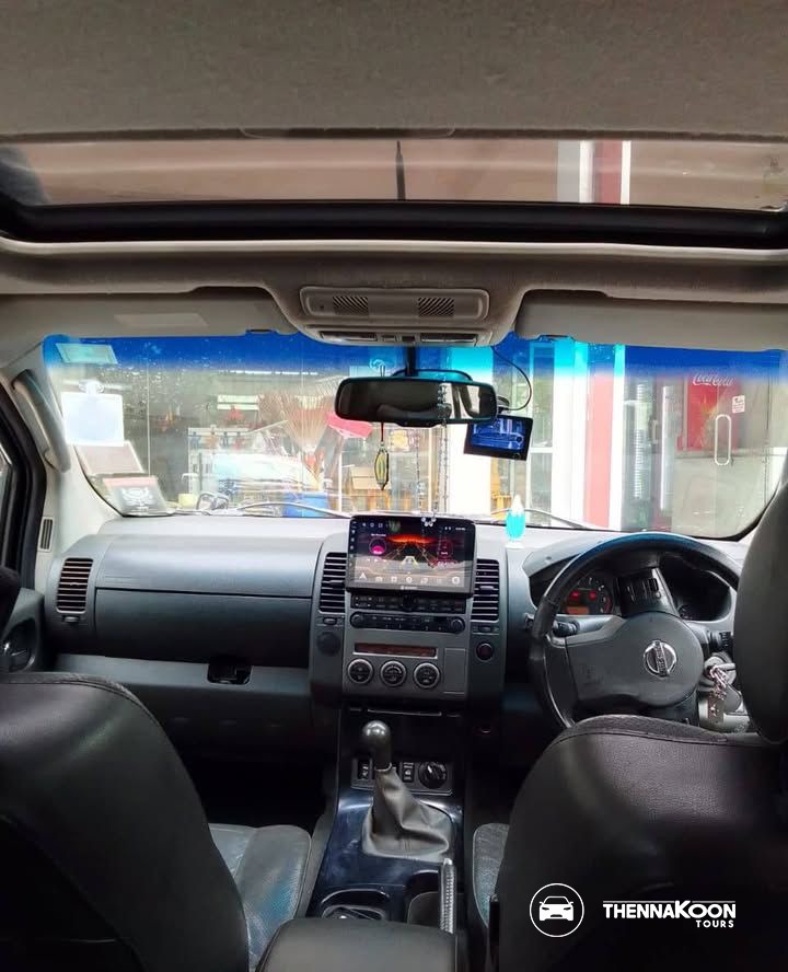NISSAN NAVARA