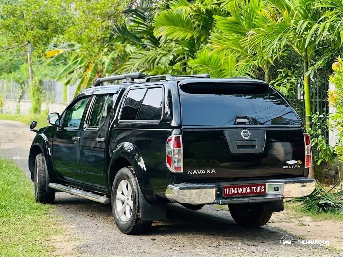 NISSAN NAVARA