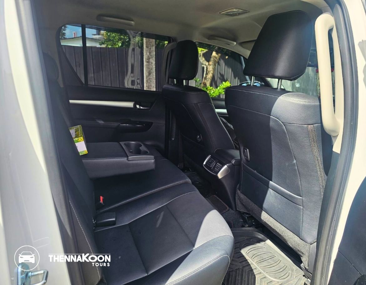 2025 Toyota Hilux Revo Cab