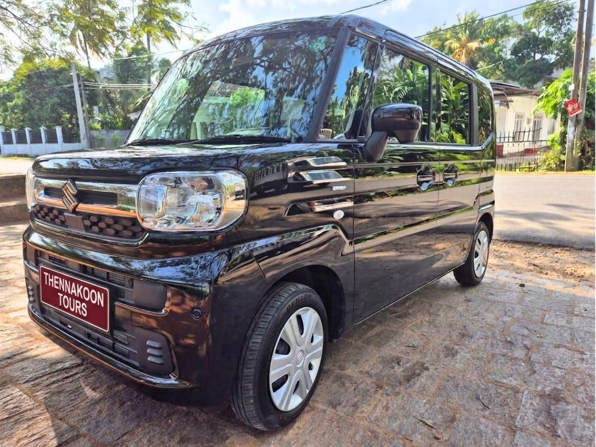 Suzuki Spacia