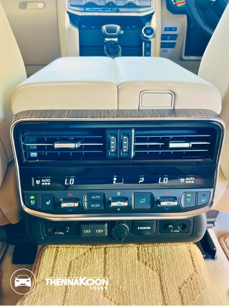 Toyota Land Cruiser LC300 ZX
